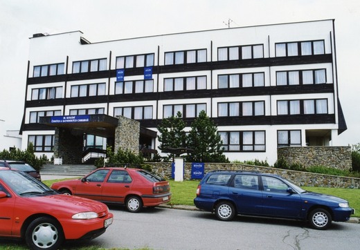 1999